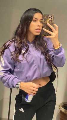 Stuttgart;Farida101;Sinnliche Massage;Erotische Massage;Wellness-Massage;l-Massage;Body-to-Body-Massage